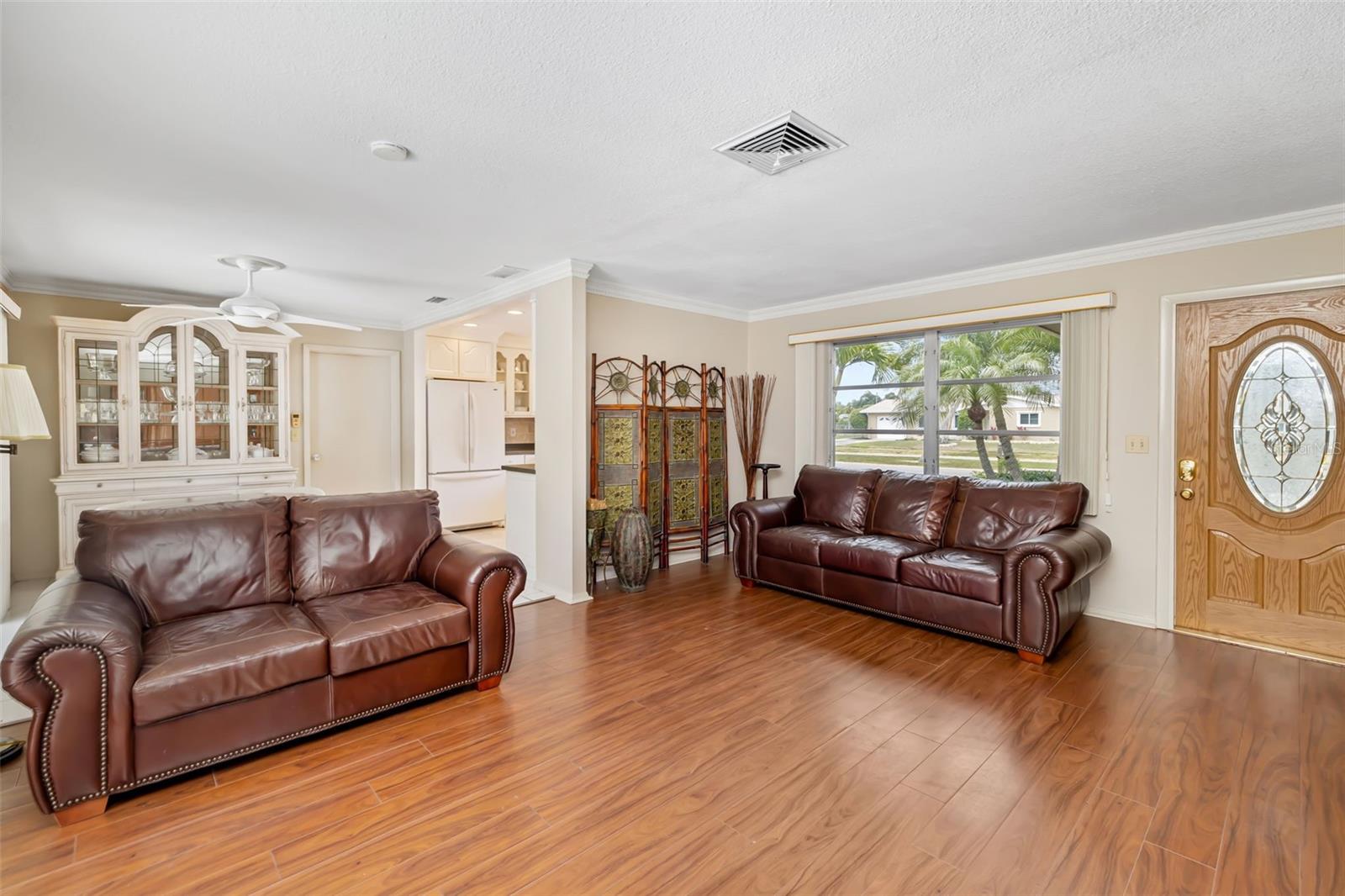 Image 8 of 43 For 3136 Gulf Gate Drive