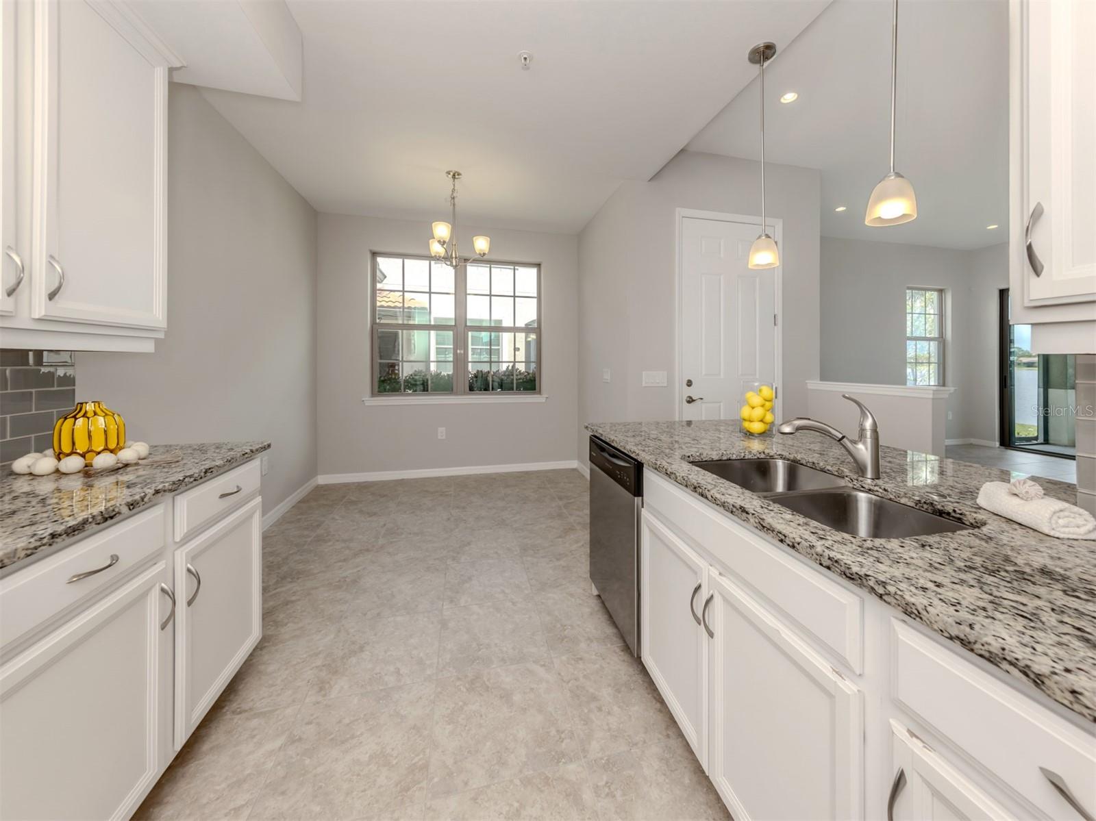 Image 12 of 72 For 110 Porta Vecchio Bend 101