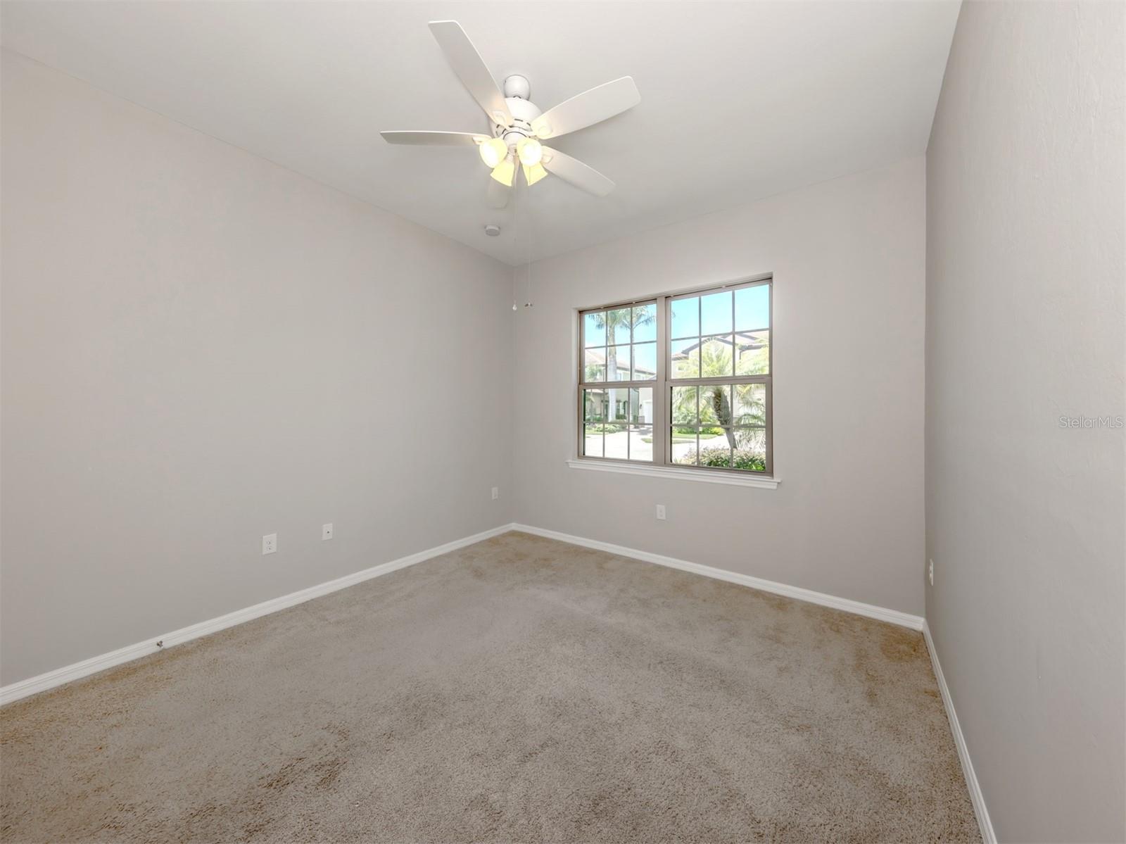 Image 25 of 72 For 110 Porta Vecchio Bend 101