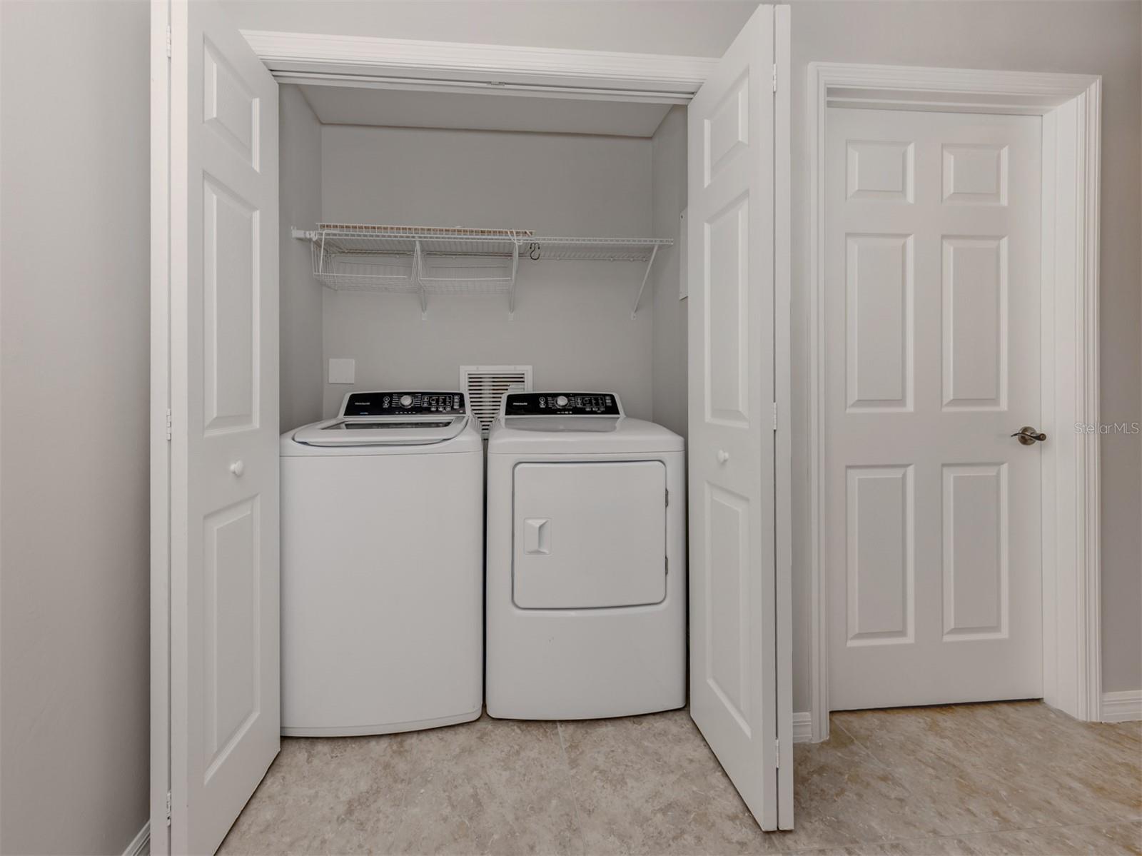 Image 27 of 72 For 110 Porta Vecchio Bend 101