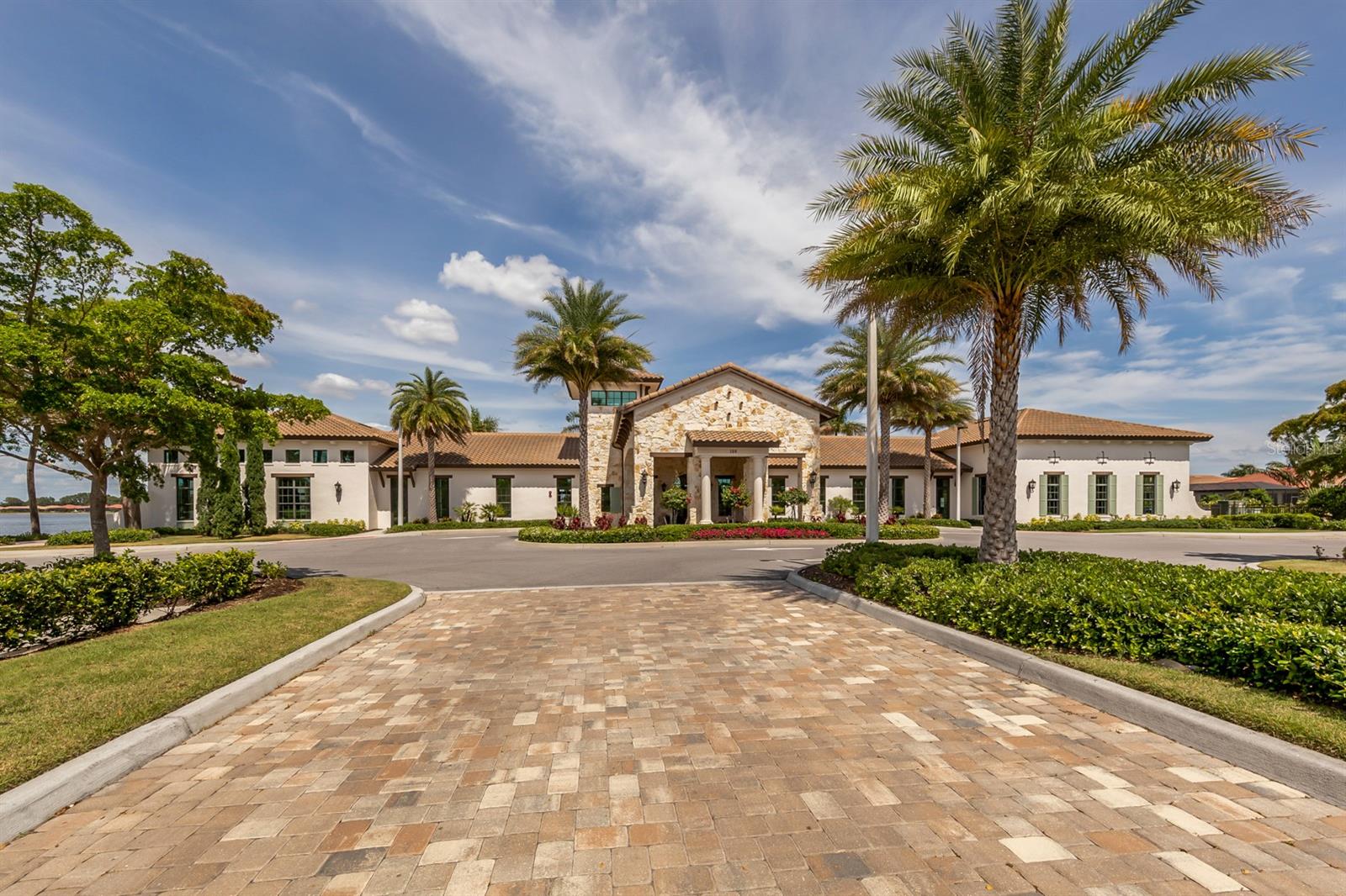 Image 41 of 72 For 110 Porta Vecchio Bend 101