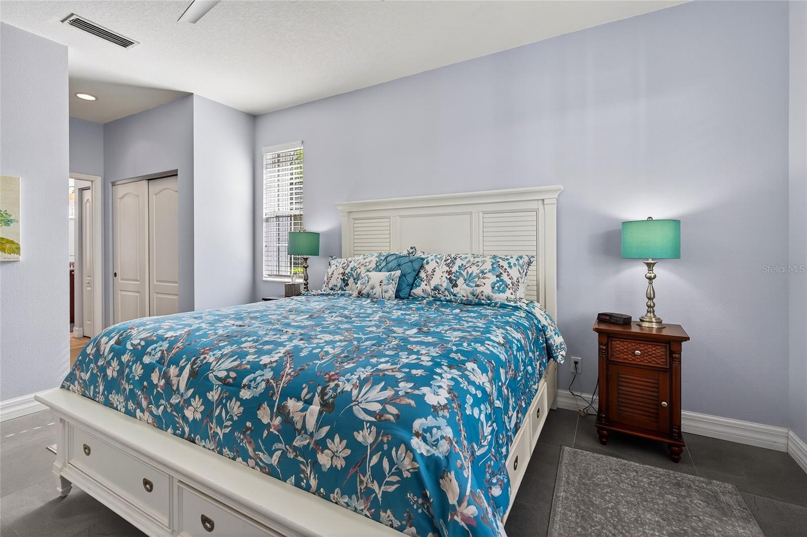 Image 38 of 54 For 903 Tartan Drive 26