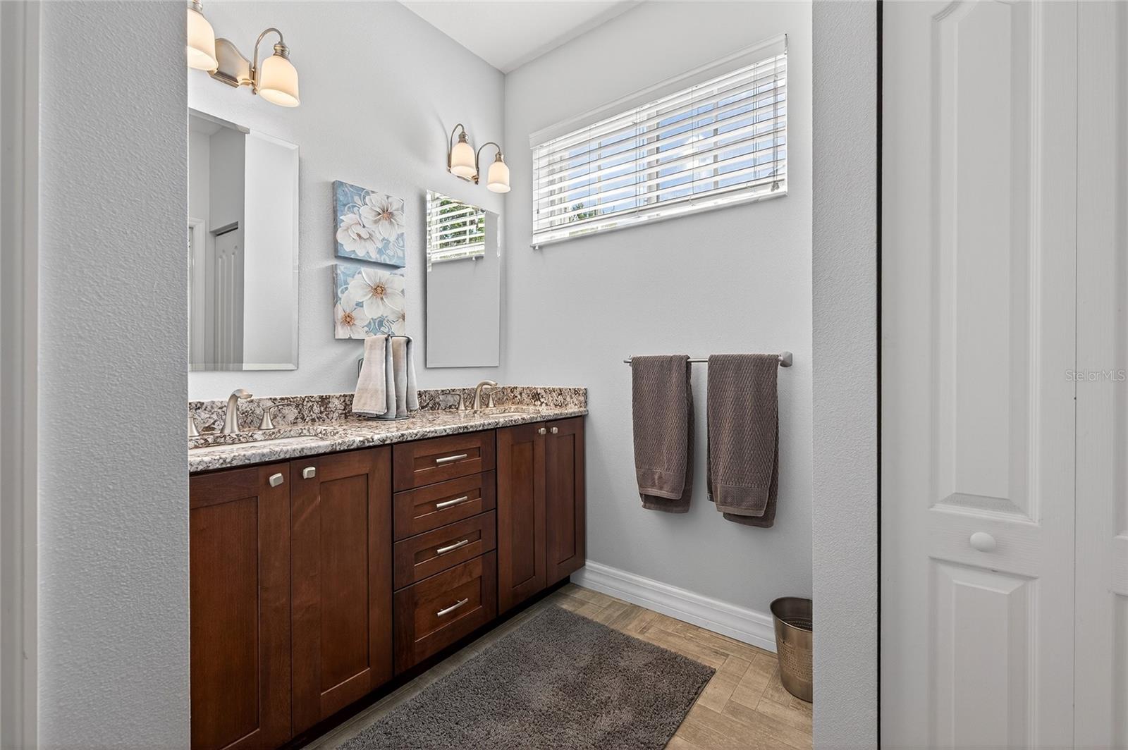 Image 45 of 54 For 903 Tartan Drive 26