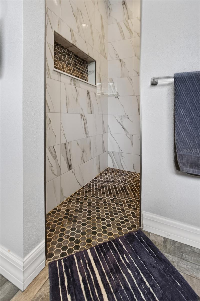 Image 48 of 54 For 903 Tartan Drive 26