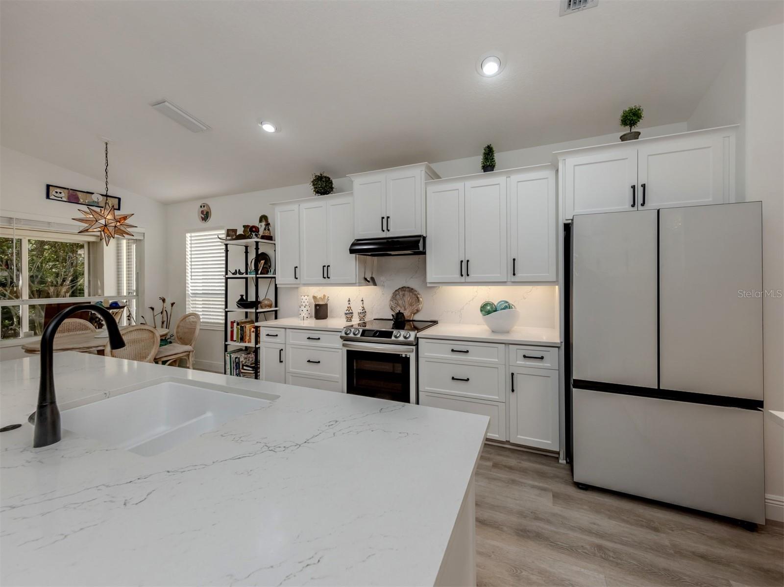 Image 12 of 44 For 404 Pinewood Lake Drive