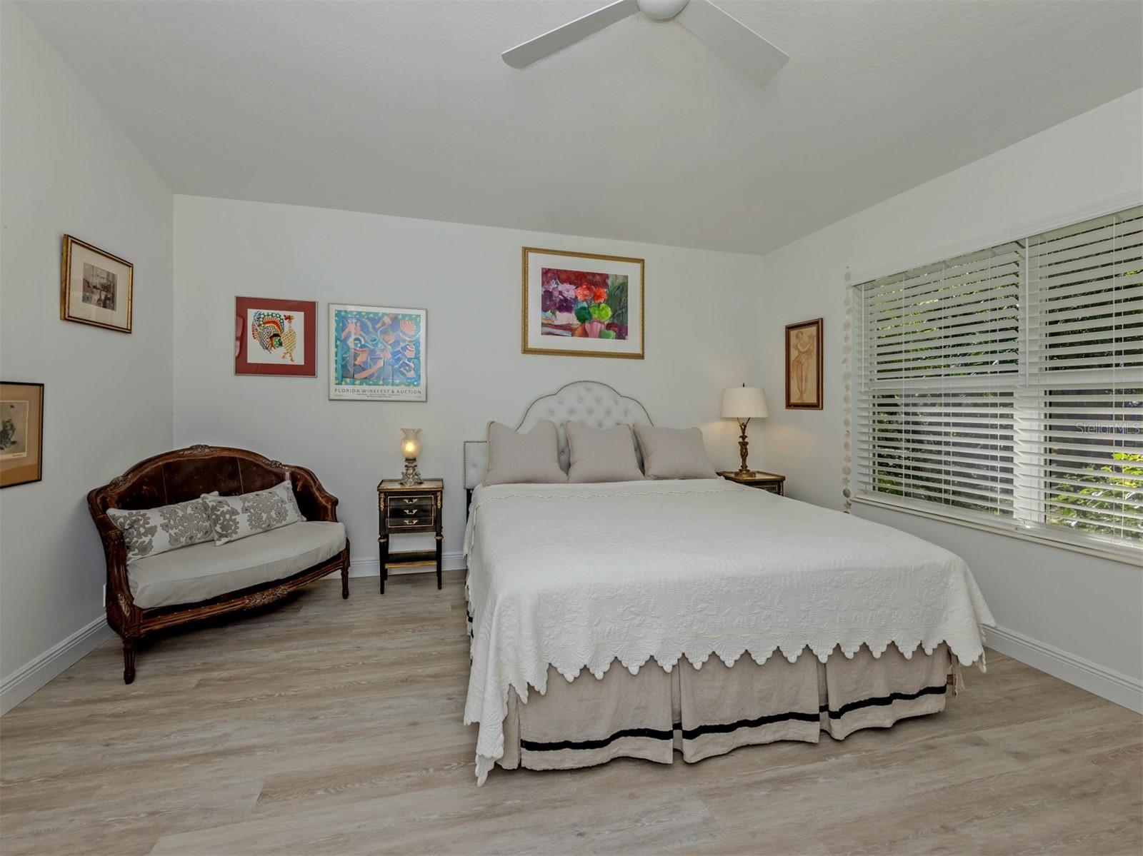 Image 19 of 44 For 404 Pinewood Lake Drive