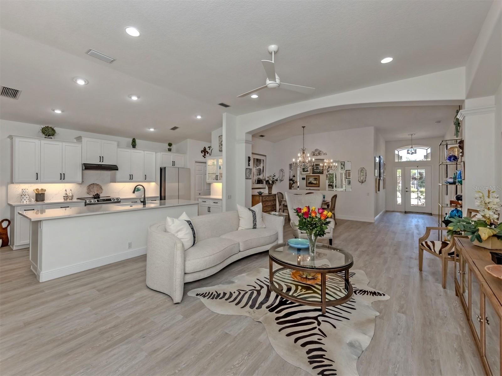 Image 3 of 44 For 404 Pinewood Lake Drive