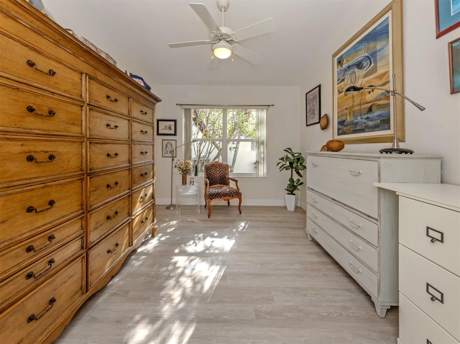 Image 6 of 44 For 404 Pinewood Lake Drive