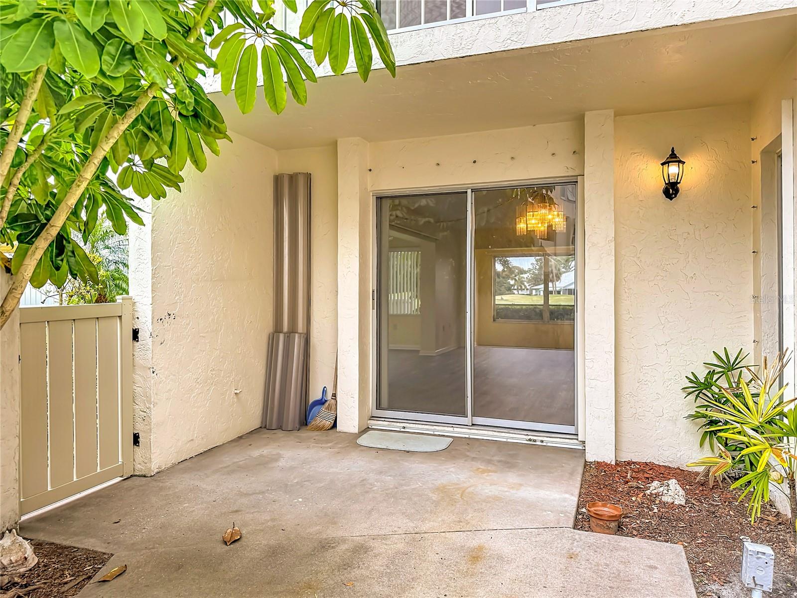 Image 15 of 50 For 760 Village Circle 109