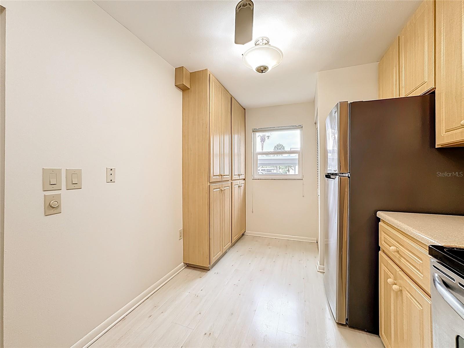 Image 25 of 50 For 760 Village Circle 109