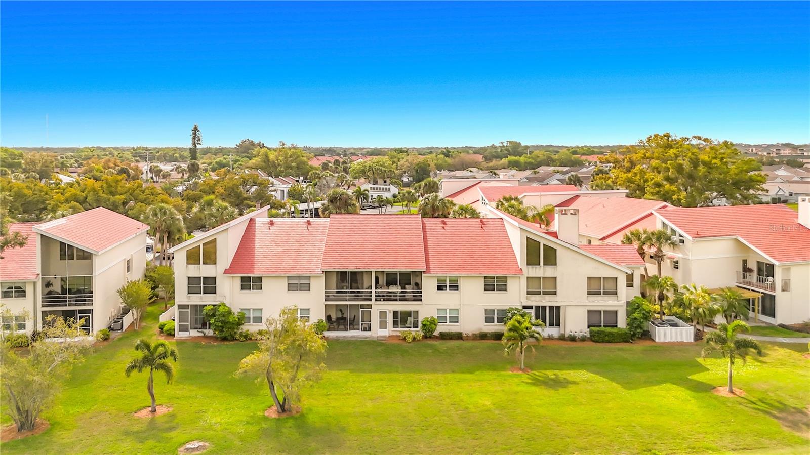 Image 35 of 50 For 760 Village Circle 109