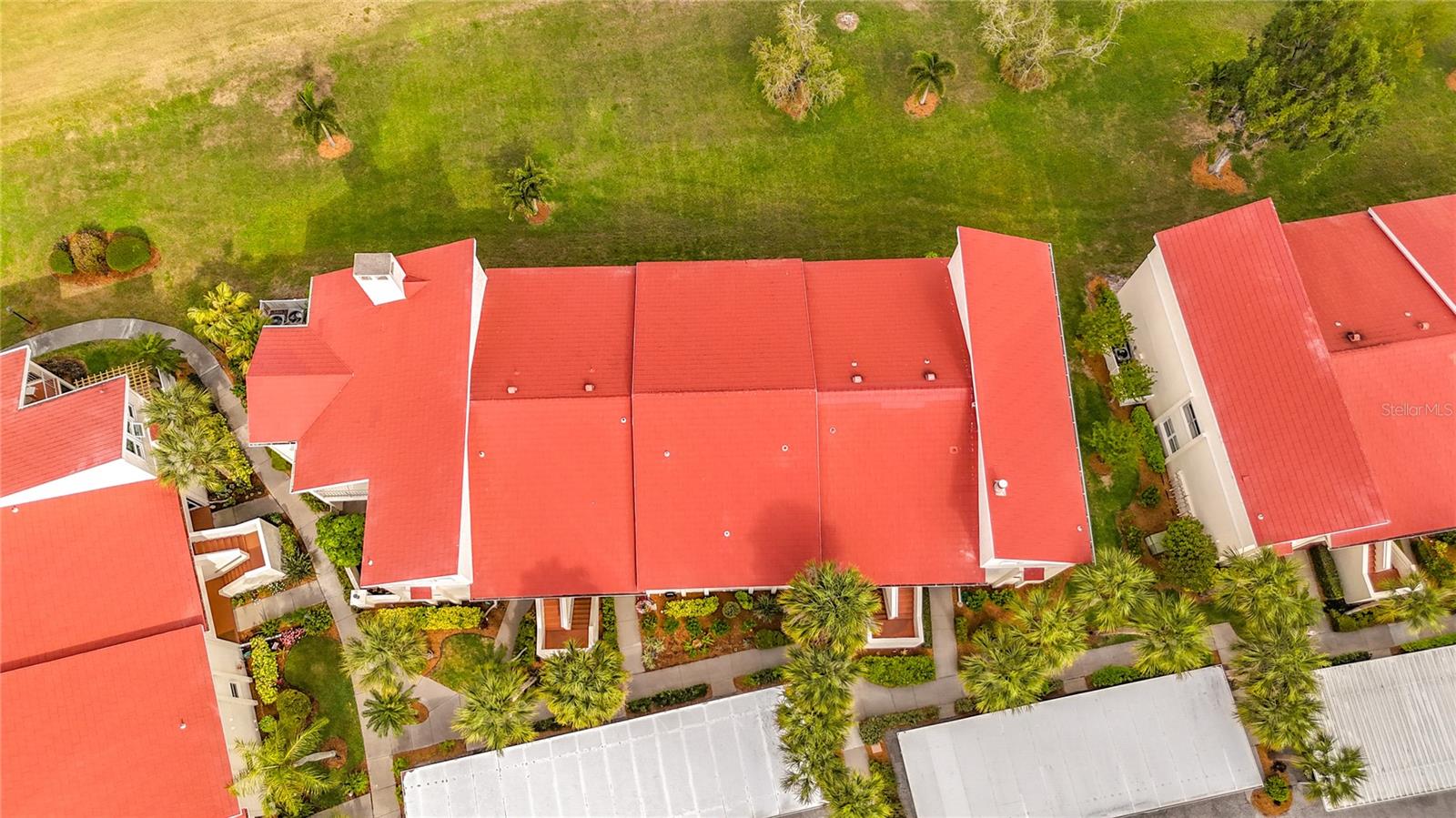 Image 43 of 50 For 760 Village Circle 109