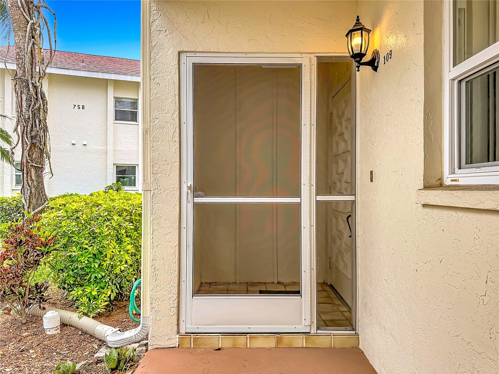 Image 6 of 50 For 760 Village Circle 109