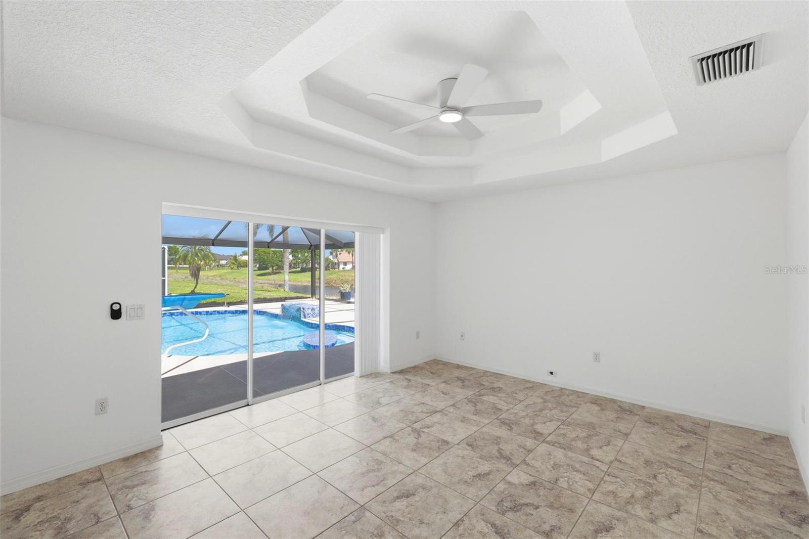 Image 28 of 56 For 605 Rotonda Cir