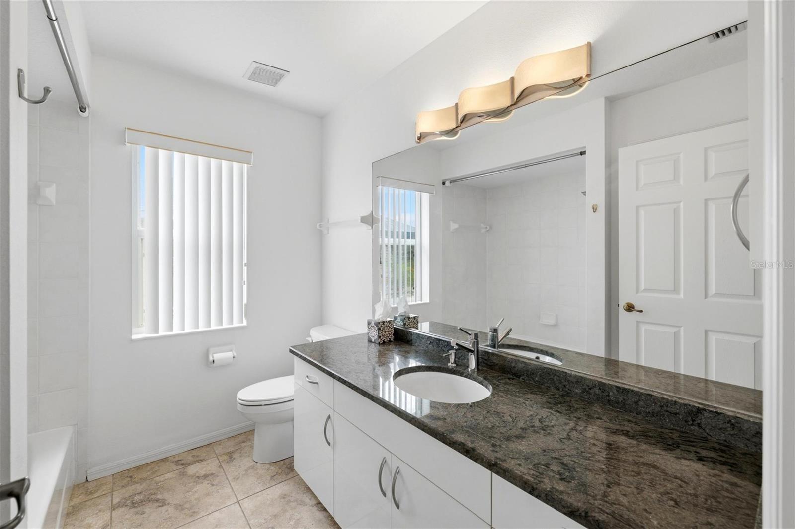 Image 38 of 56 For 605 Rotonda Cir