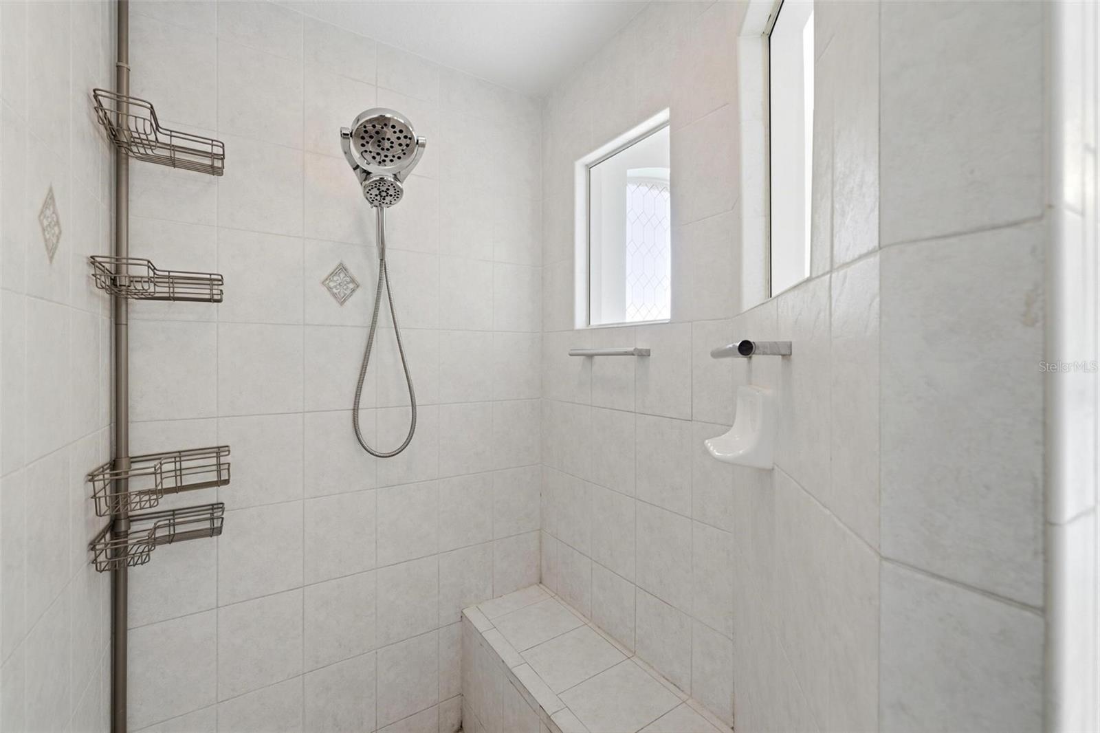 Image 41 of 56 For 605 Rotonda Cir