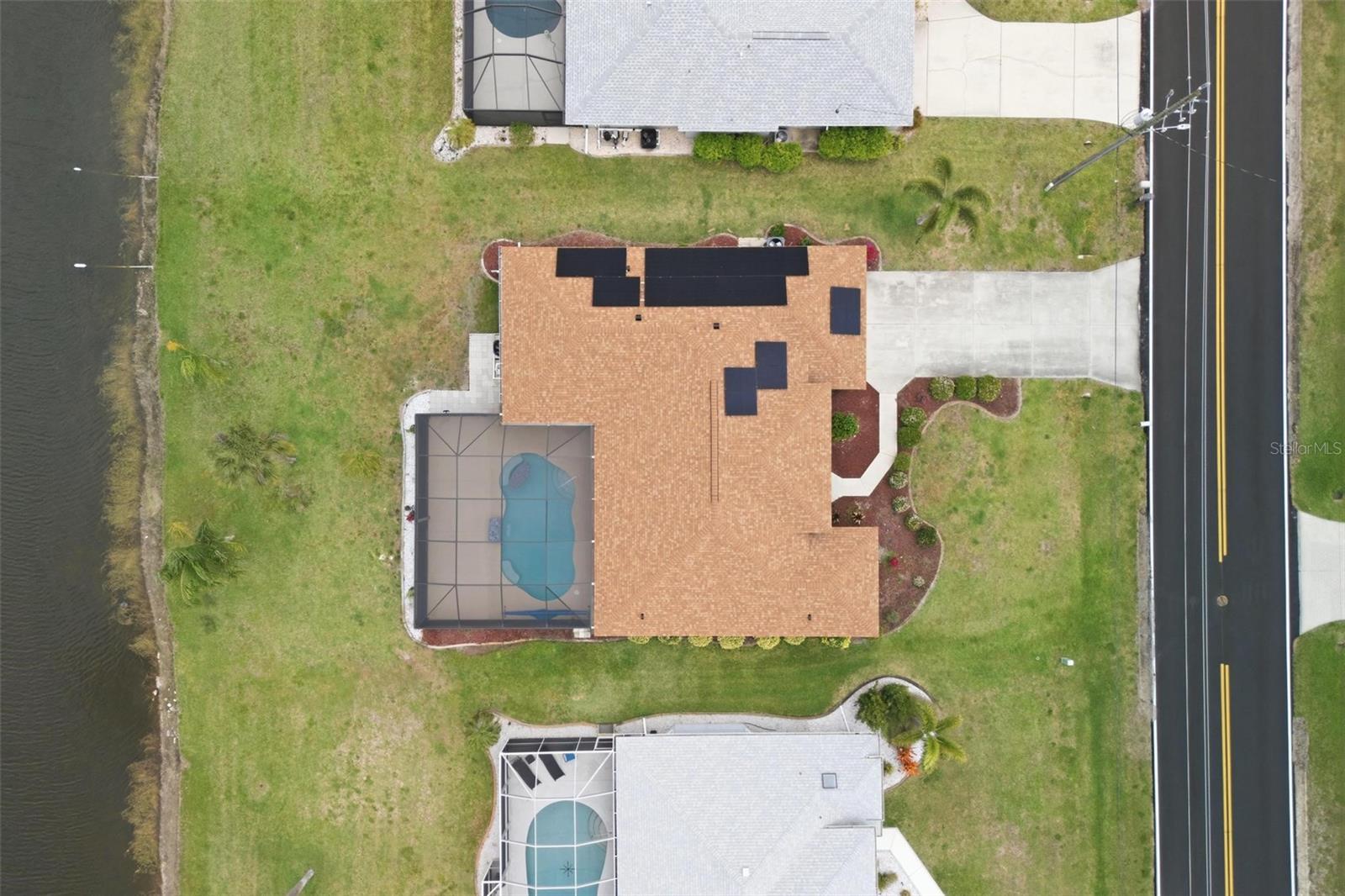 Image 50 of 56 For 605 Rotonda Cir