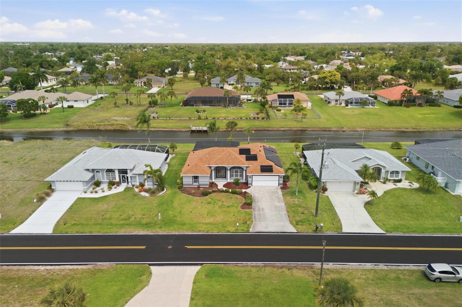 Image 55 of 56 For 605 Rotonda Cir