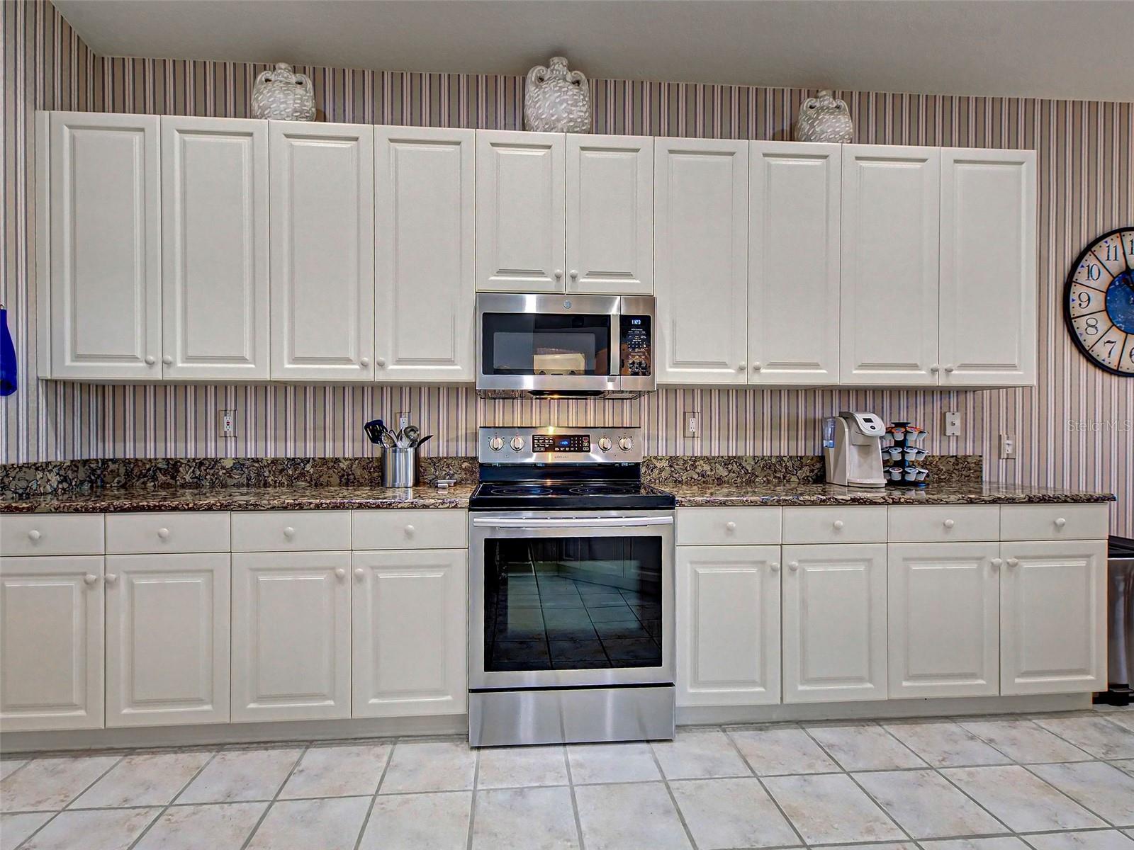 Image 21 of 73 For 754 Back Nine Drive