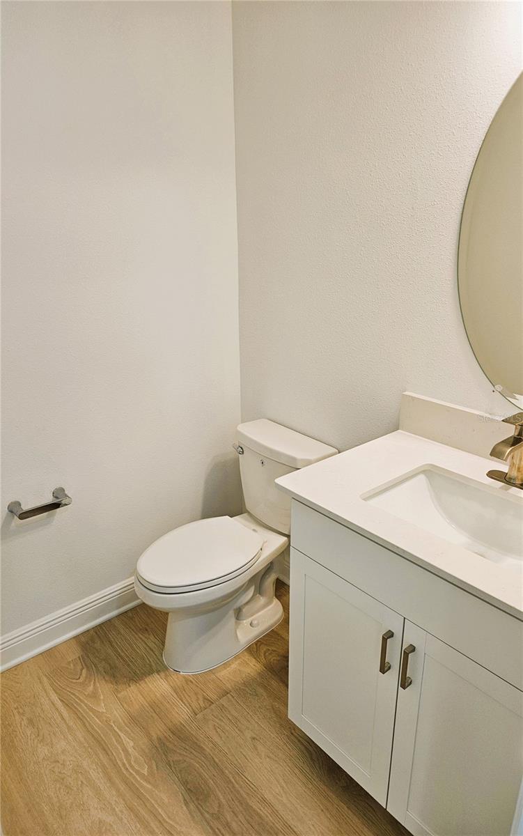 Image 13 of 40 For 17712 Broadleaf Loop