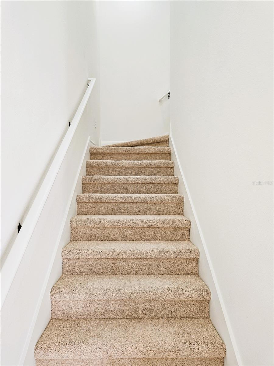 Image 15 of 40 For 17712 Broadleaf Loop