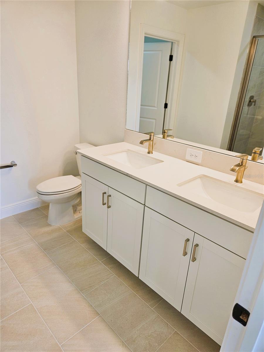 Image 17 of 40 For 17712 Broadleaf Loop