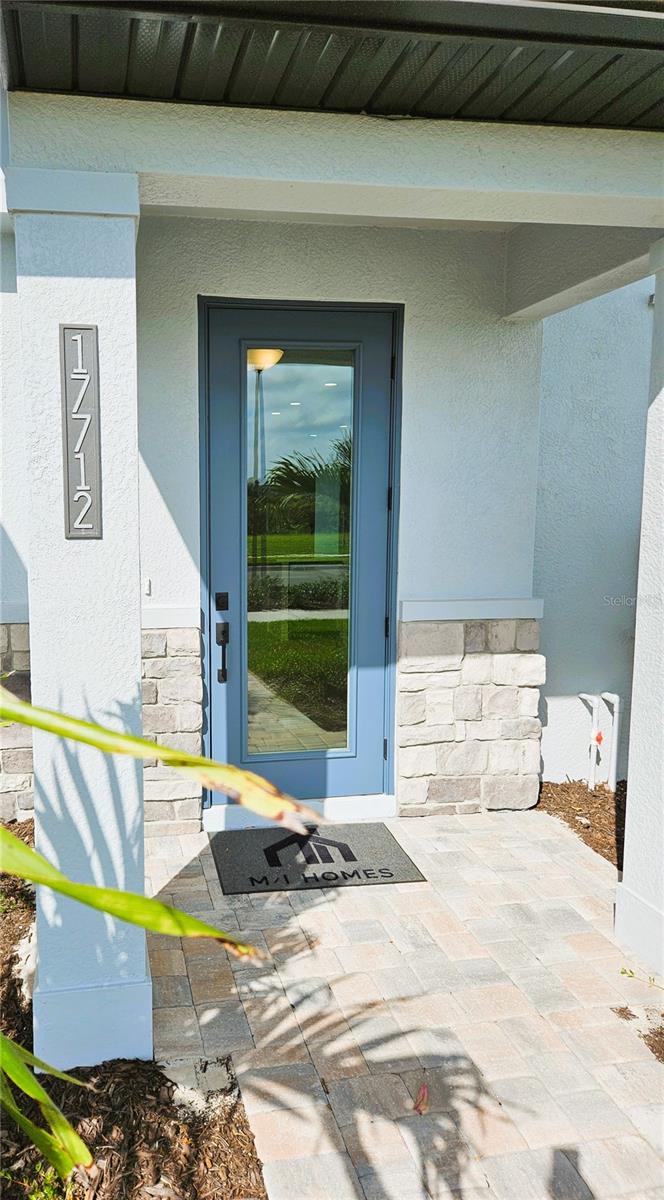 Image 2 of 40 For 17712 Broadleaf Loop