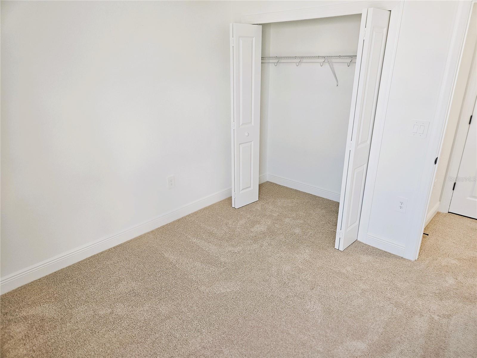 Image 20 of 40 For 17712 Broadleaf Loop