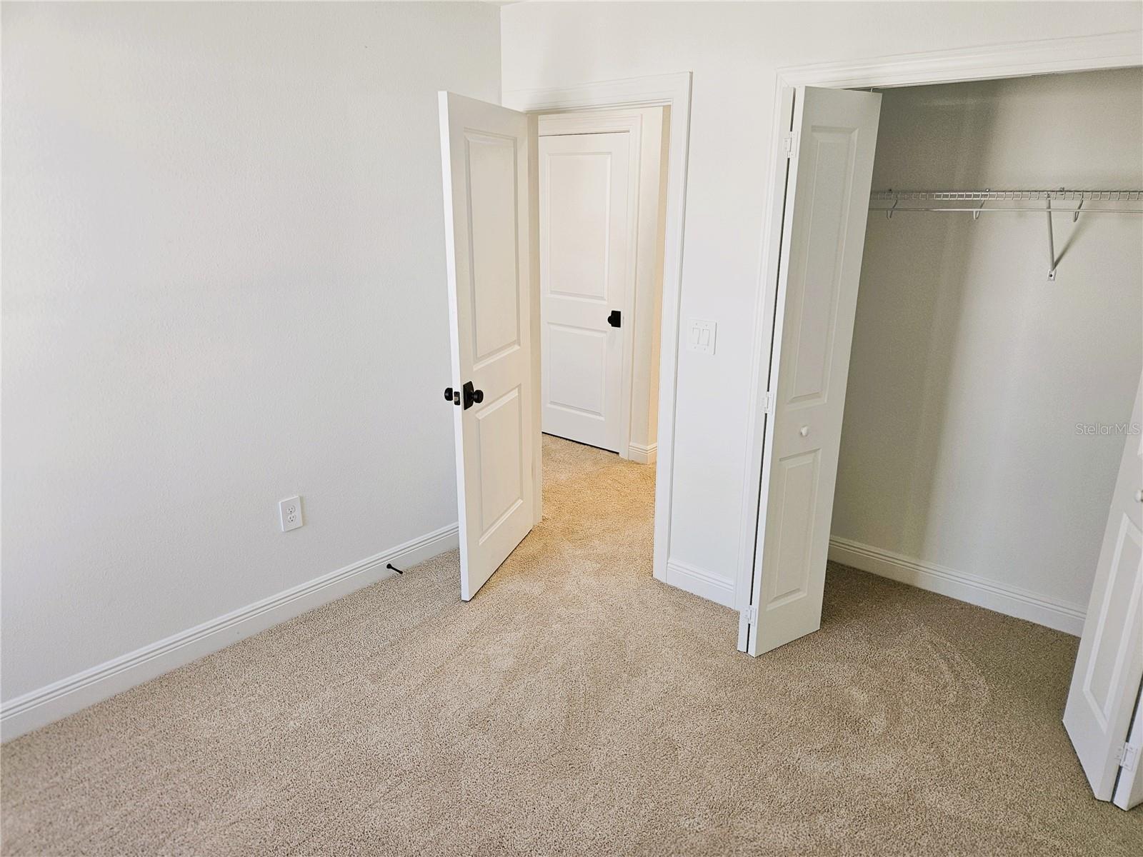 Image 21 of 40 For 17712 Broadleaf Loop