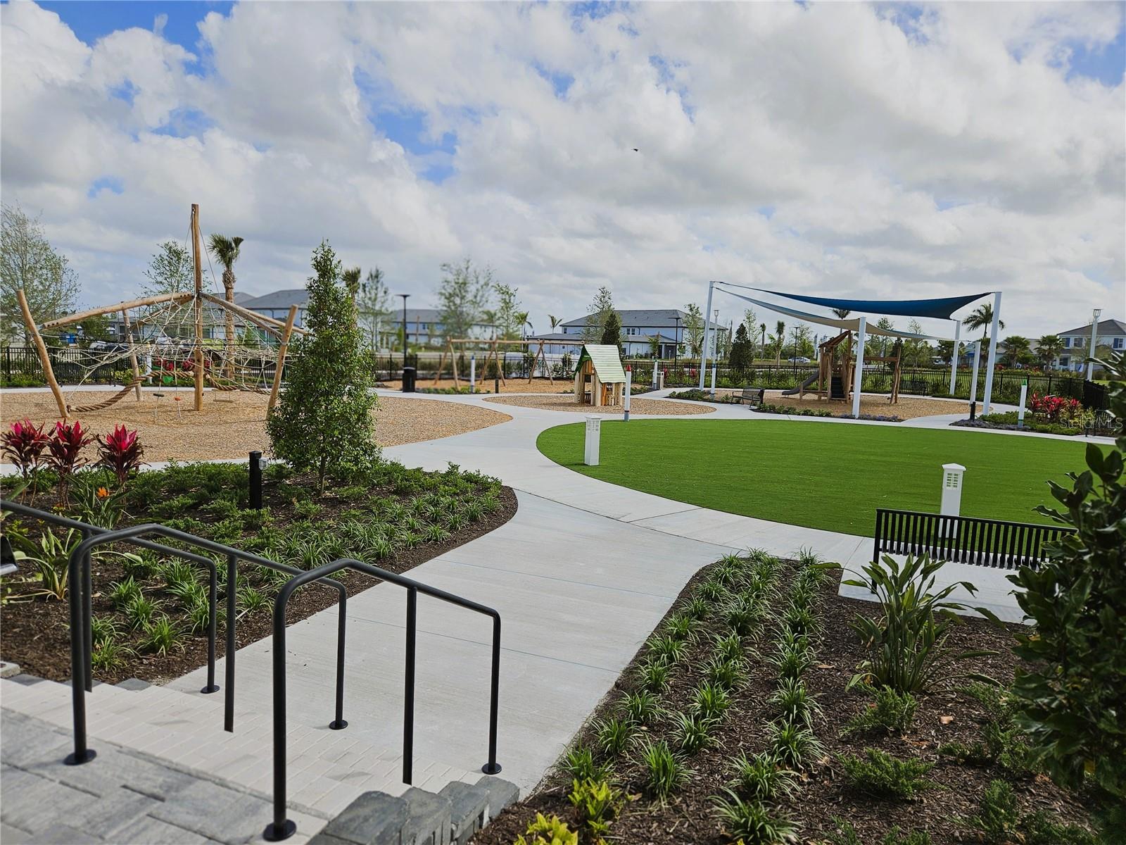 Image 31 of 40 For 17712 Broadleaf Loop