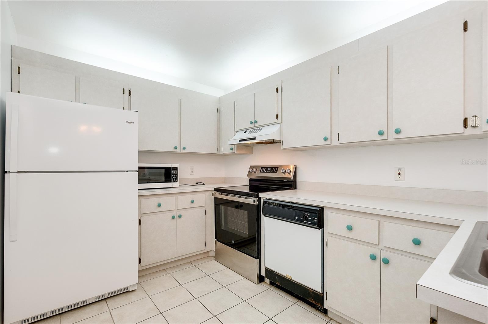 Image 12 of 45 For 3300 Loveland Boulevard 101