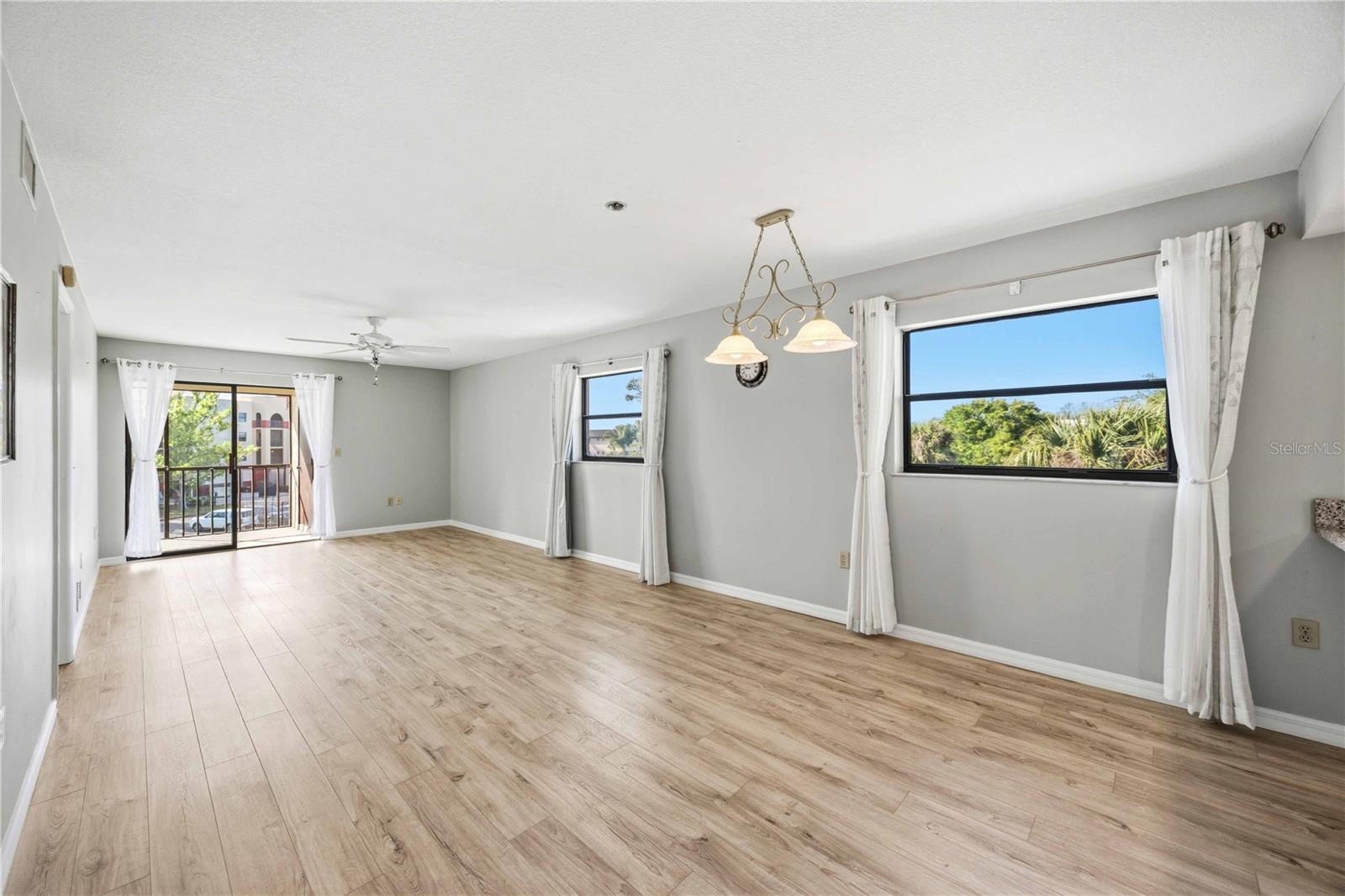 Image 12 of 36 For 104 Capri Isles Boulevard 301