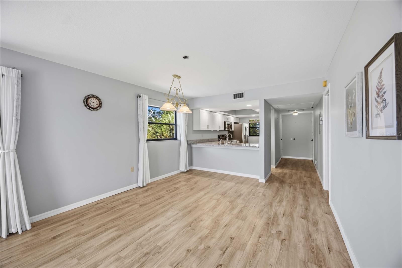 Image 14 of 36 For 104 Capri Isles Boulevard 301