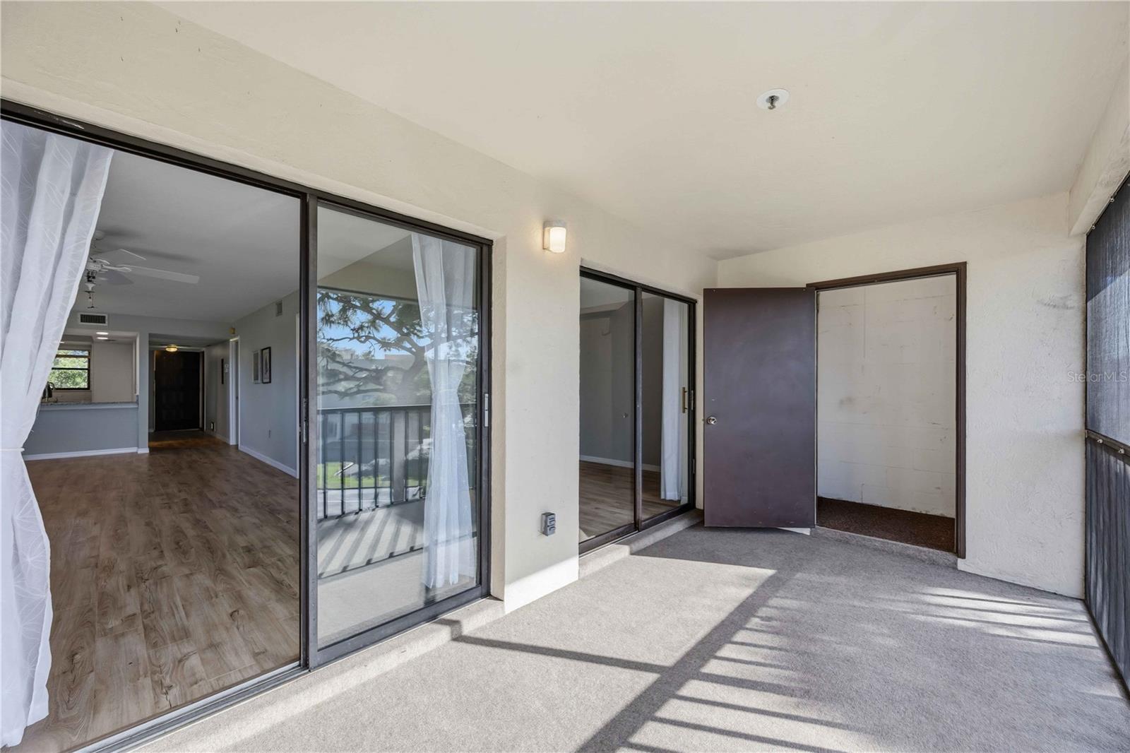 Image 28 of 36 For 104 Capri Isles Boulevard 301