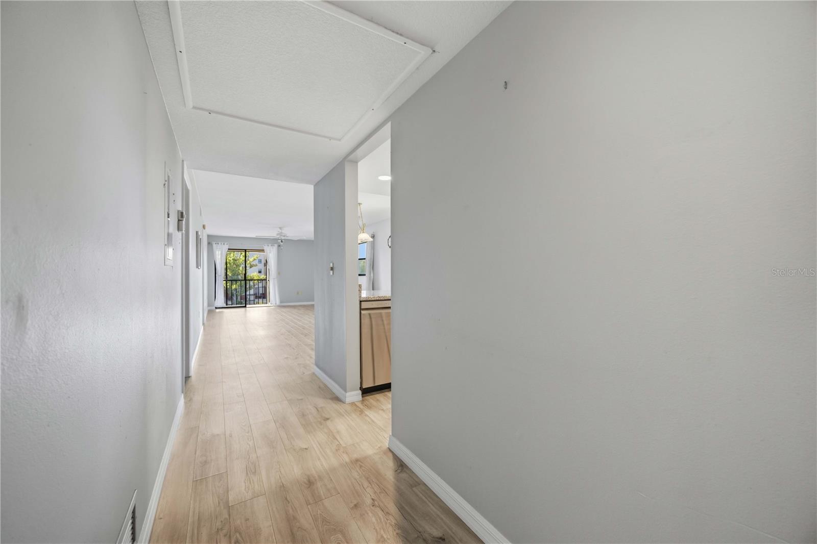 Image 9 of 36 For 104 Capri Isles Boulevard 301