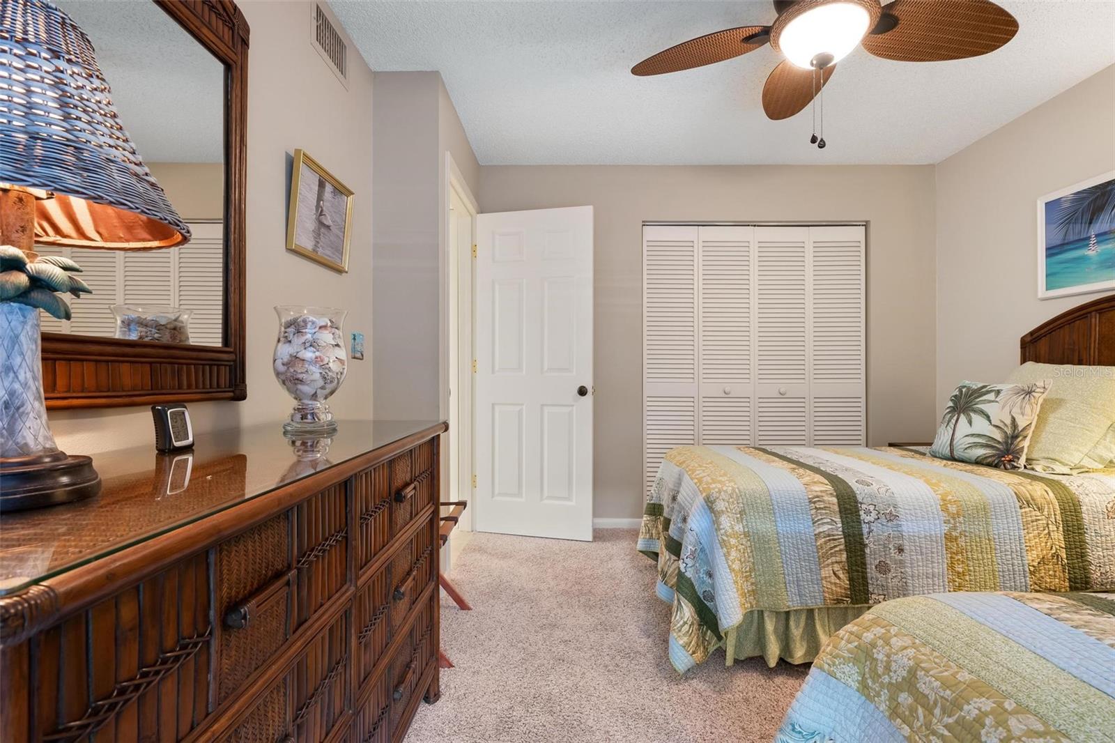 Image 22 of 54 For 918 Wexford Boulevard 918