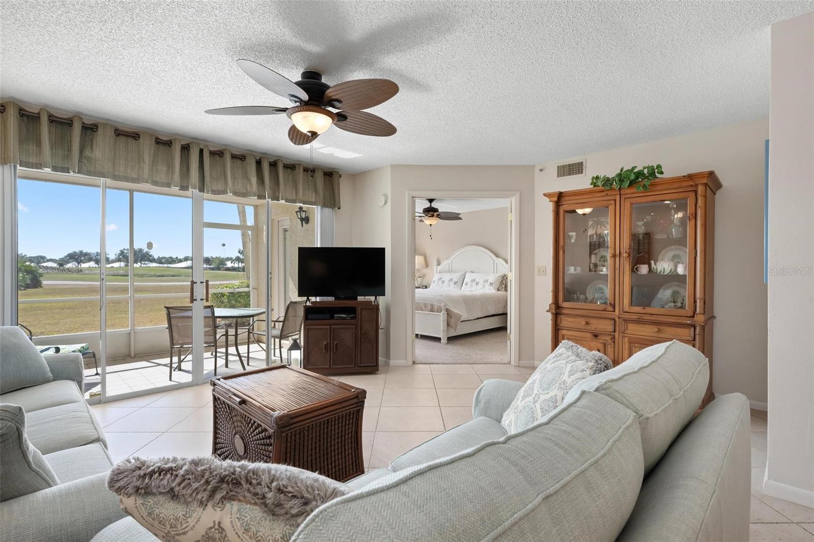 Image 8 of 54 For 918 Wexford Boulevard 918