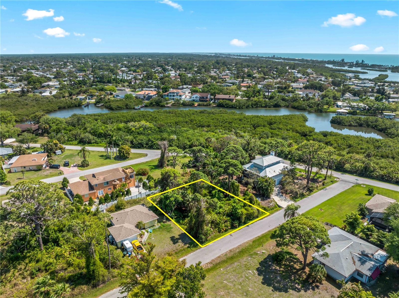 Image 5 of 14 For  Devon Road 