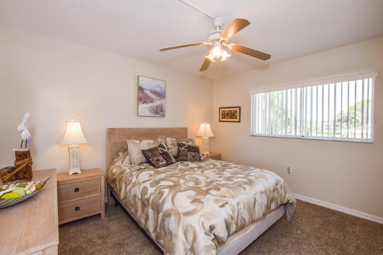 Image 18 of 37 For 408 Cerromar Circle S 236