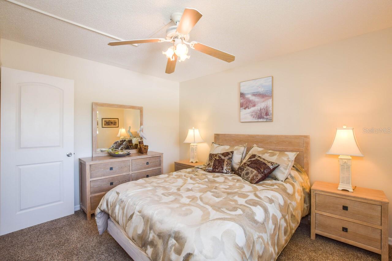 Image 19 of 37 For 408 Cerromar Circle S 236