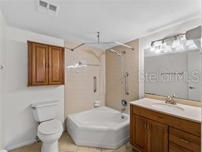 Image 7 of 12 For 509 Parkdale Mews 509