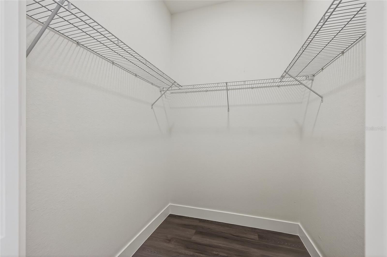 Image 34 of 55 For 511 Sweetwater Drive