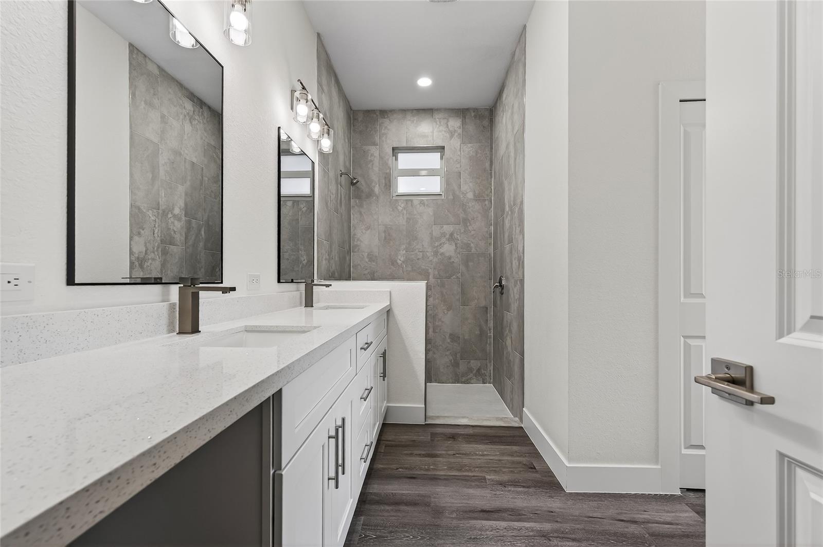 Image 37 of 55 For 511 Sweetwater Drive