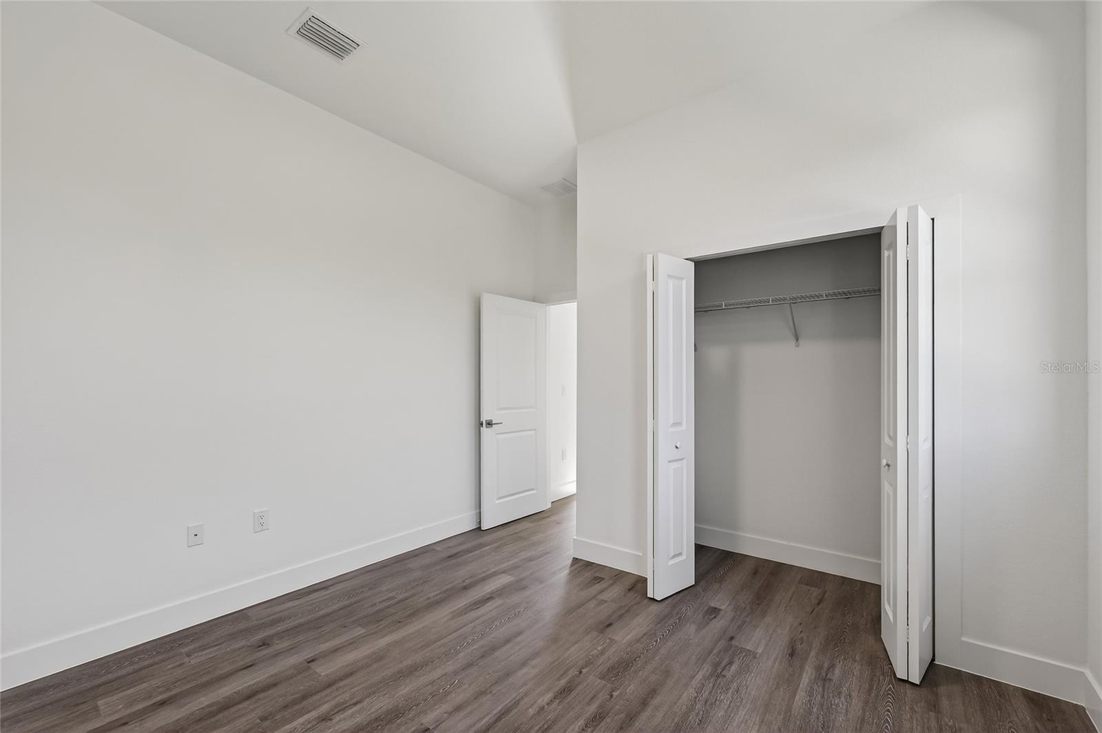 Image 42 of 55 For 511 Sweetwater Drive