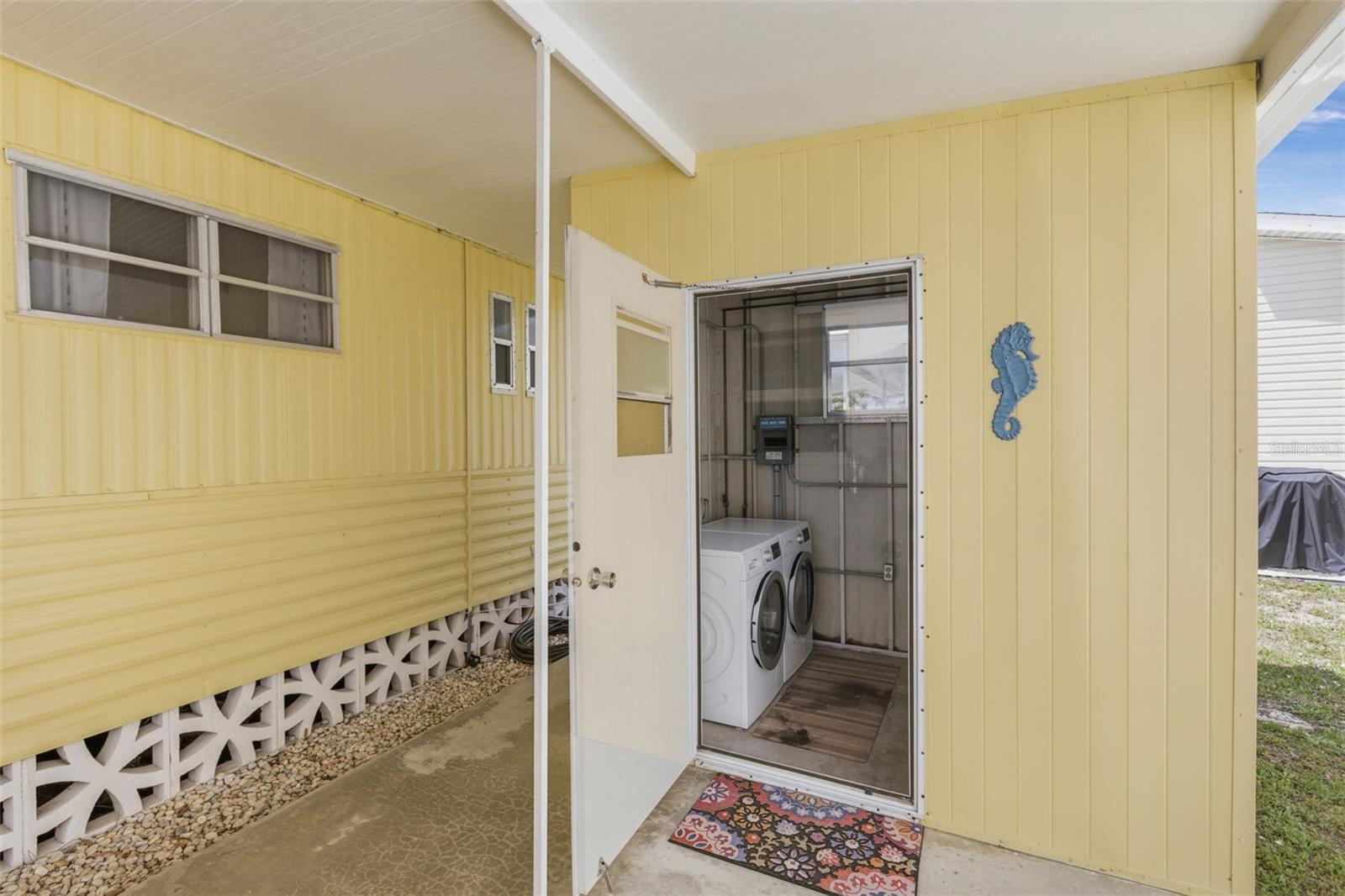 Image 14 of 50 For 802 Turf