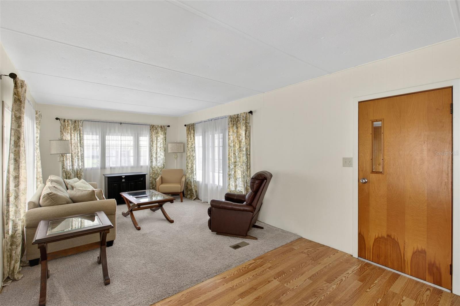 Image 18 of 50 For 802 Turf