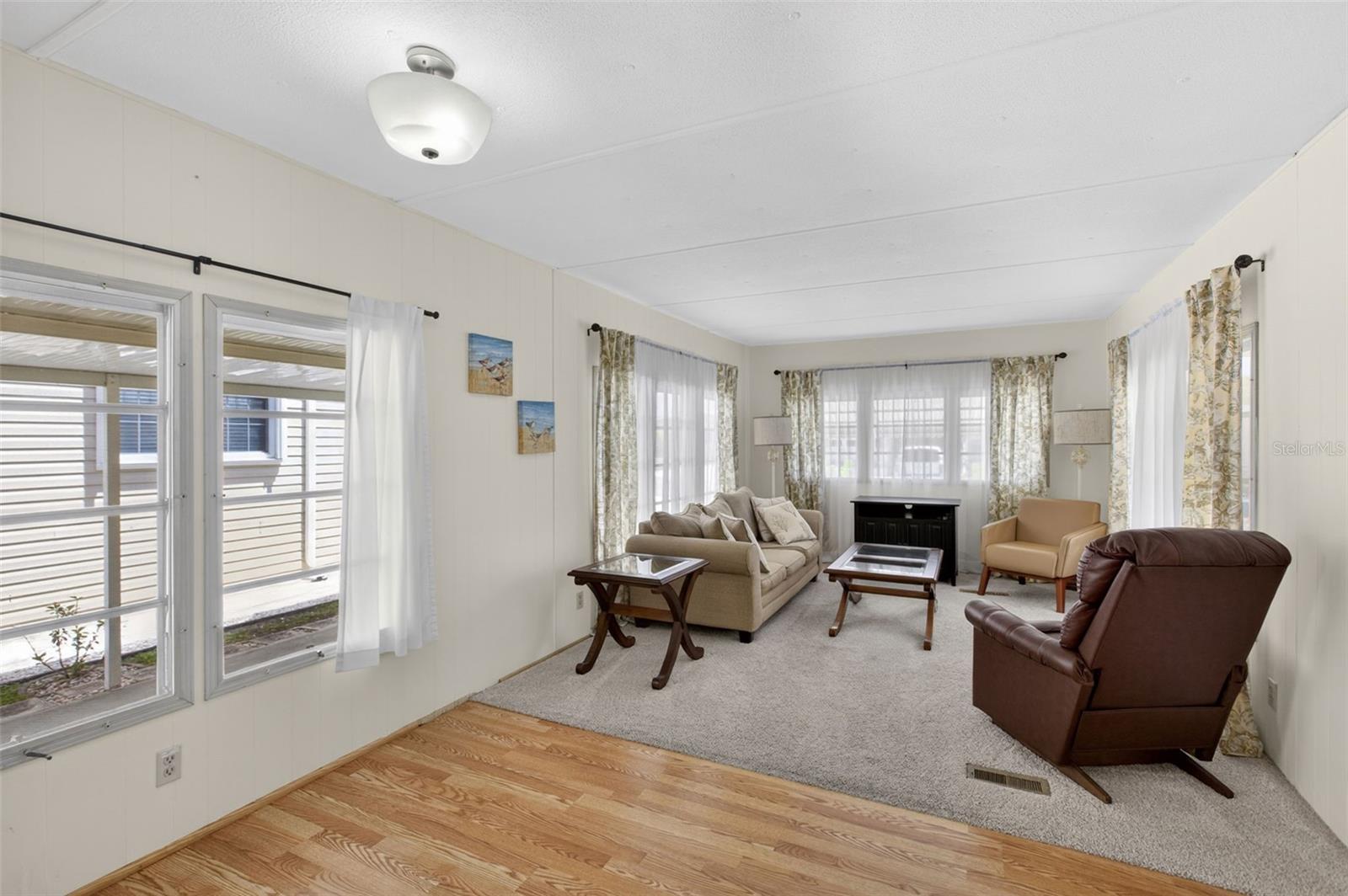 Image 19 of 50 For 802 Turf