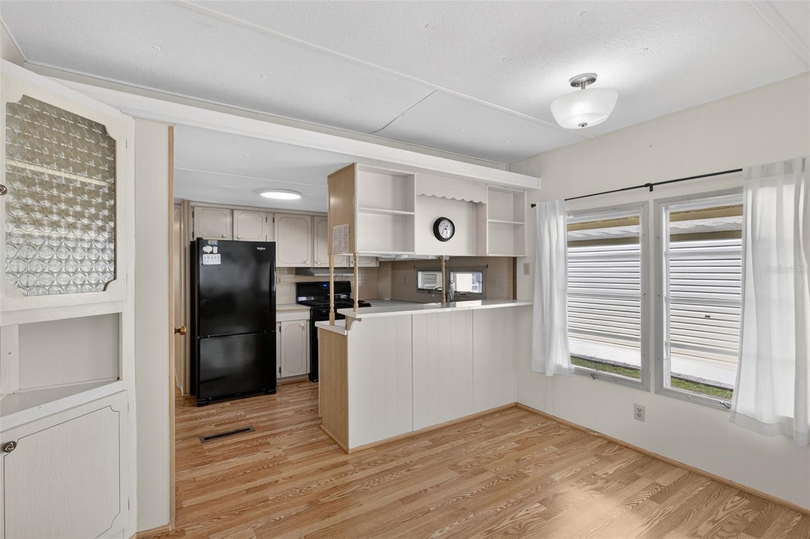 Image 21 of 50 For 802 Turf