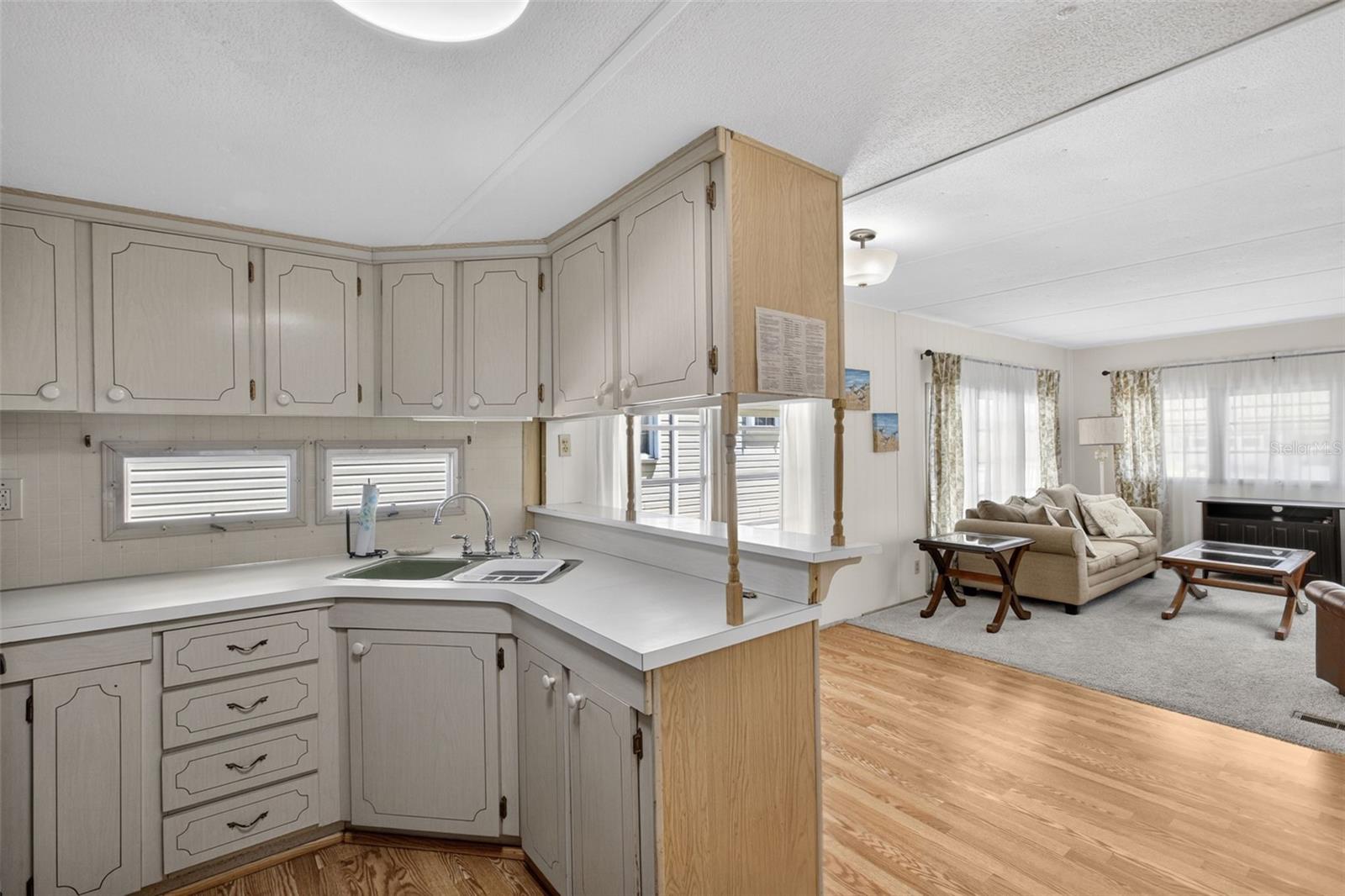 Image 22 of 50 For 802 Turf