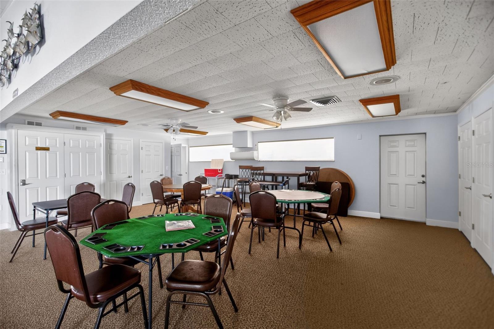 Image 49 of 50 For 802 Turf